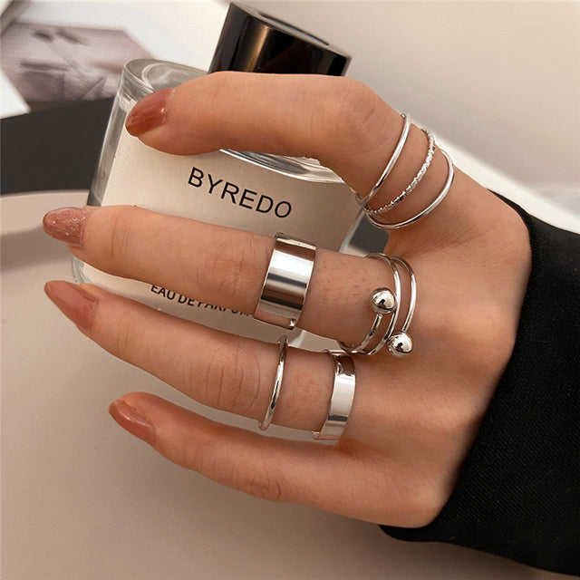 Women’s silver ring set